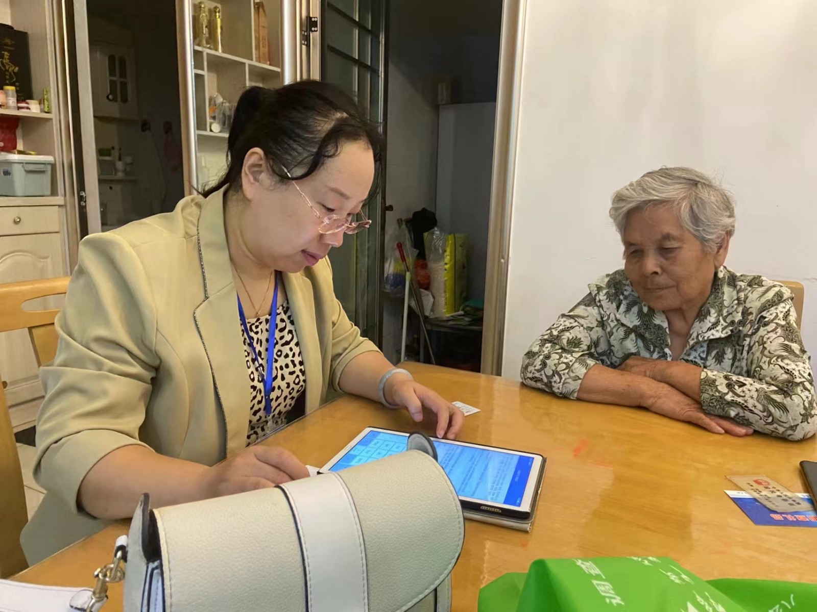 9cd8a13007027187a7ec5d94279f2dcf_.jpg 9cd8a13007027187a7ec5d94279f2dcf_.jpg